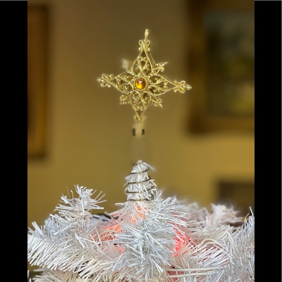 Gold shimmer Star Christmas Tree Topper - Picture 1 of 4